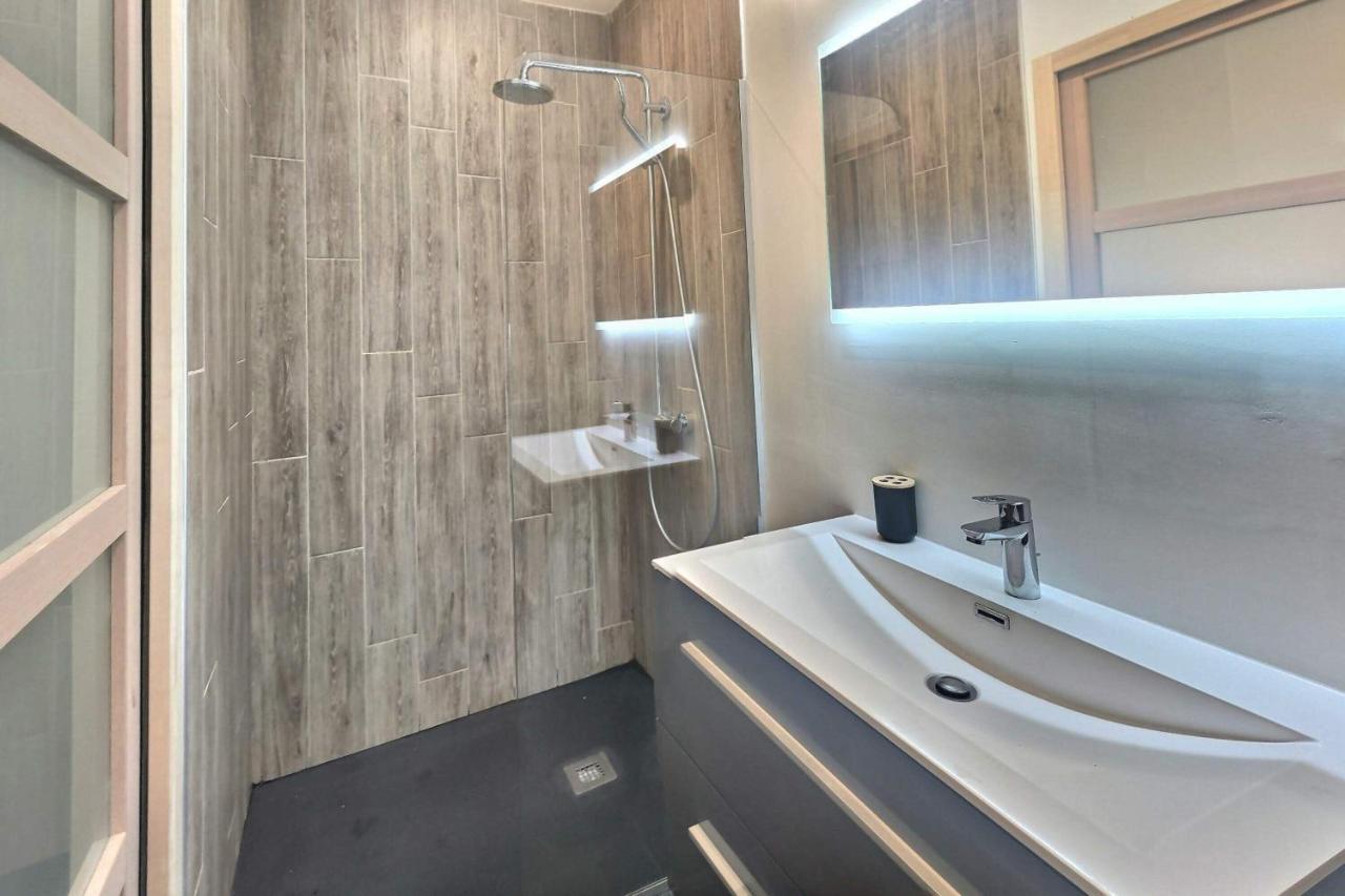 Apartment Mignon, T1 Bis Cosy & Calme, Neuf, Parking, Balcon Gerde